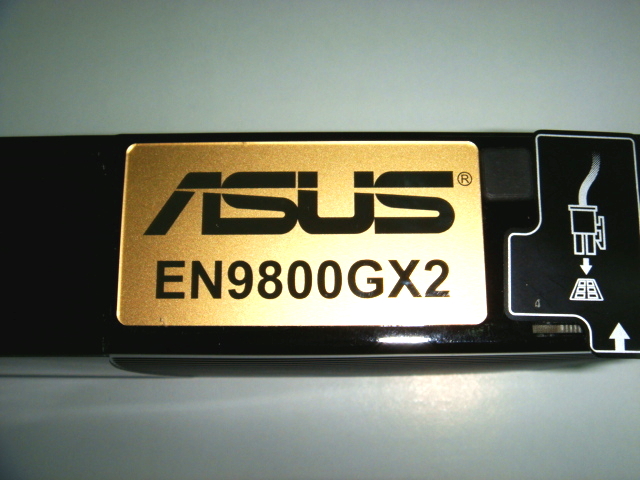 Foto Asus EN9800GX2 TOP - 016.jpg